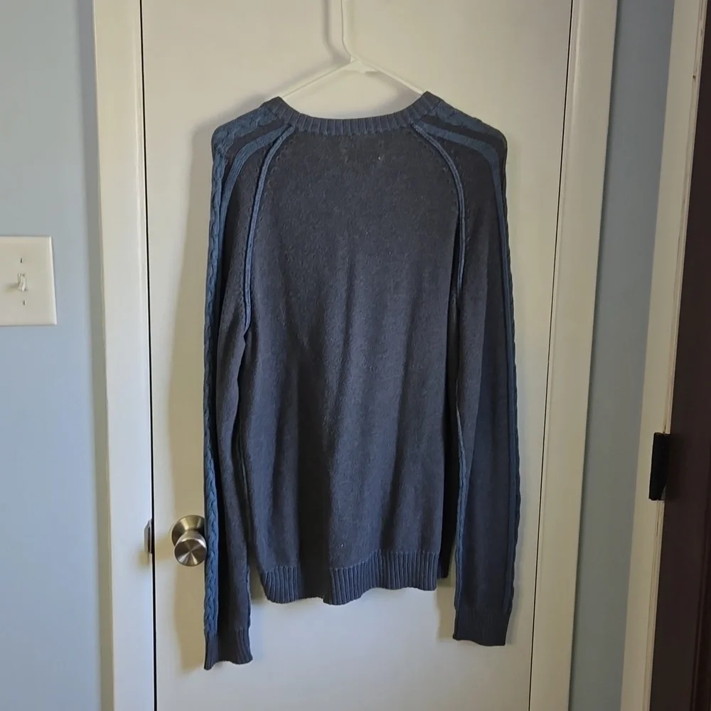 American Rag sweater - Picture 3 of 4